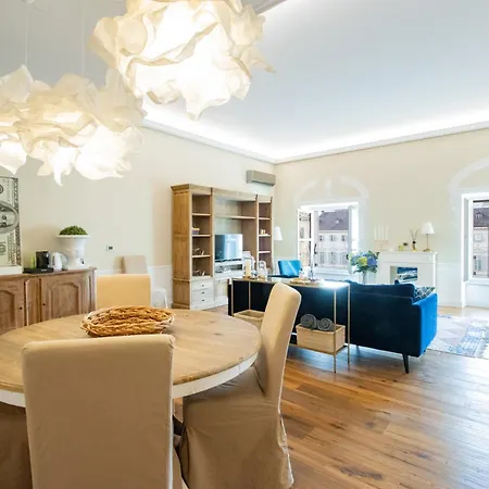 Stunning Luxury * * * * * Amazing View Daire *