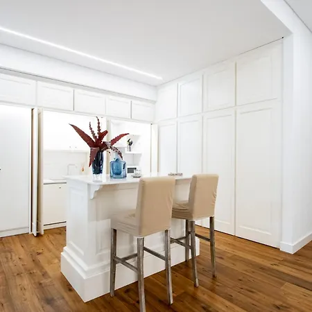 Stunning Luxury * * * * * Amazing View Daire Torino