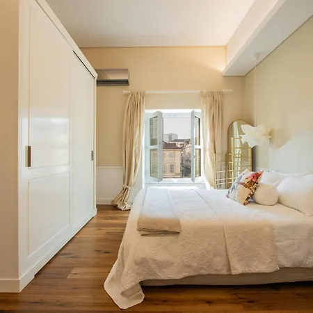Stunning Luxury * * * * * Amazing View Daire